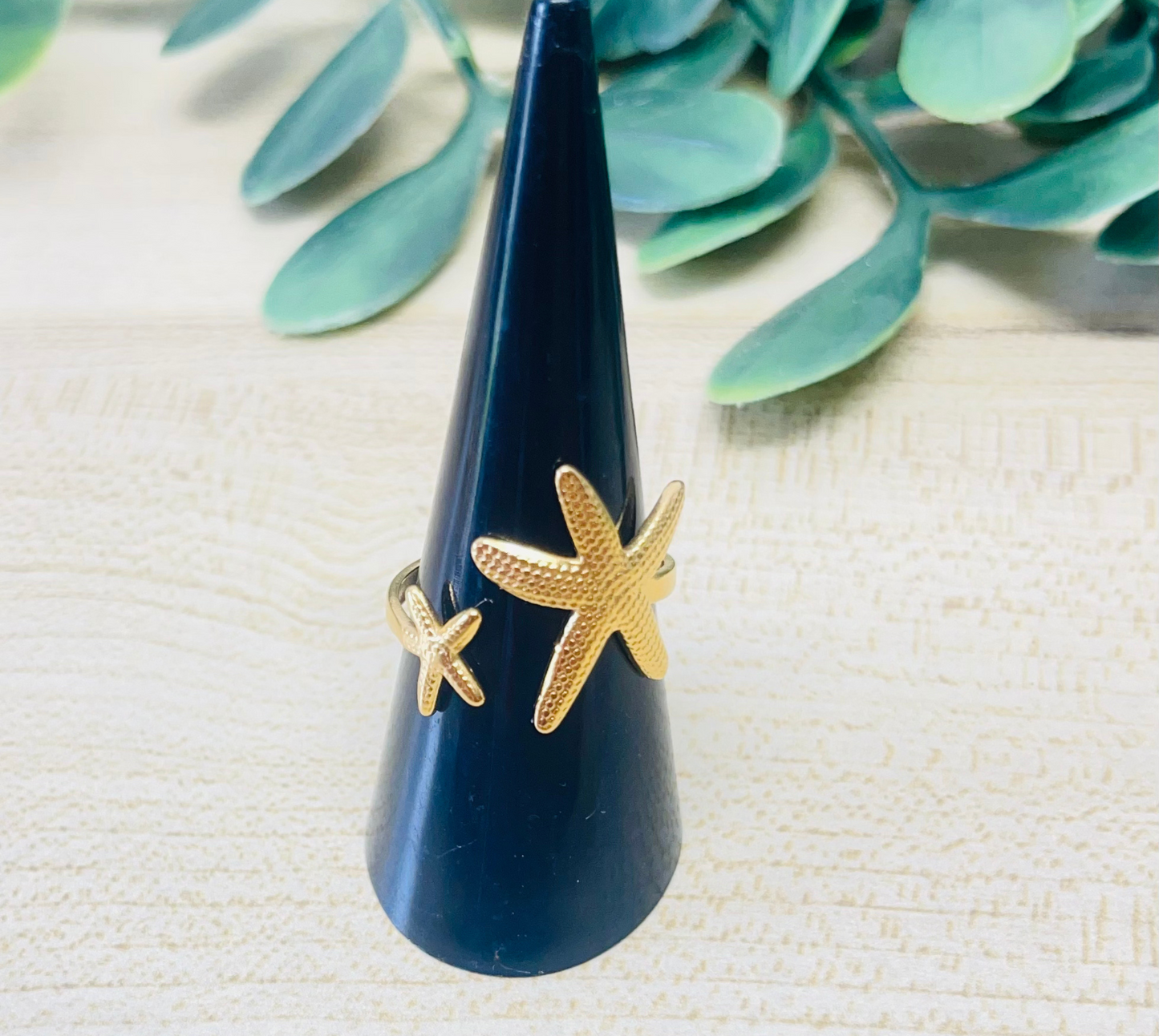 Anillo Abierto Estrella de Mar – Tono Dorado