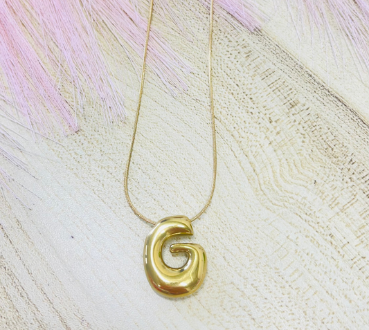 Collar Letra G