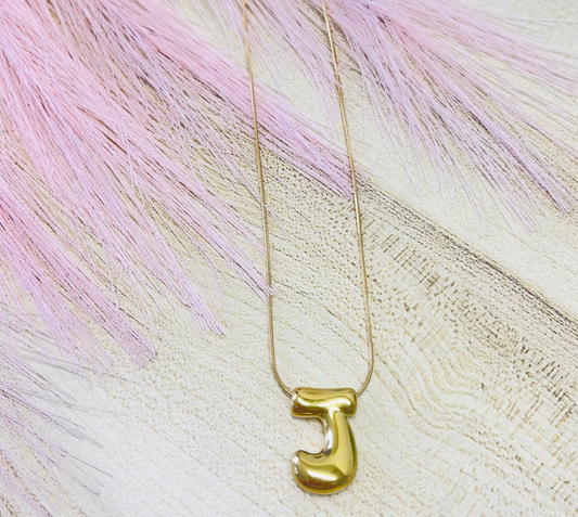 Collar Letra J