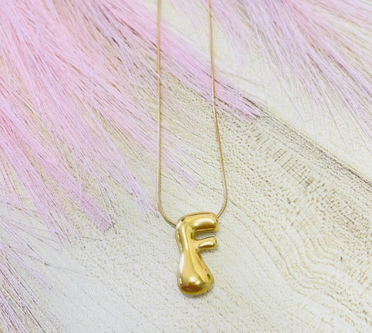 Collar Letra F